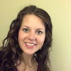 Meet your Posher, Whitney